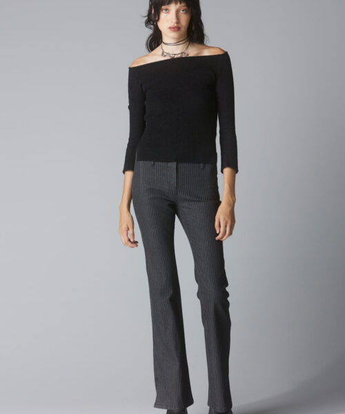 Alternative view of sincere-top-black