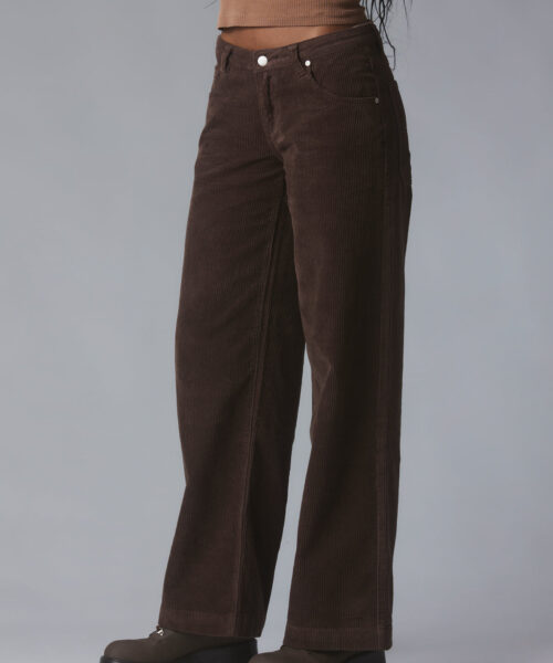 Alternative view of boba-pant