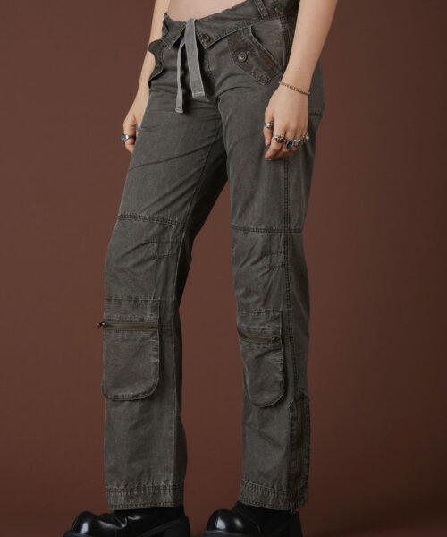 Alternative view of effy-pant