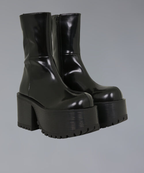 Alternative view of Slug Boot