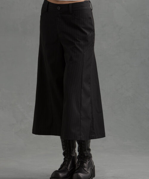 Alternative view of Epoche Pant