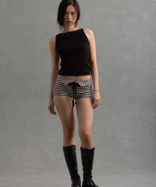 Alternative view of fang-shorts